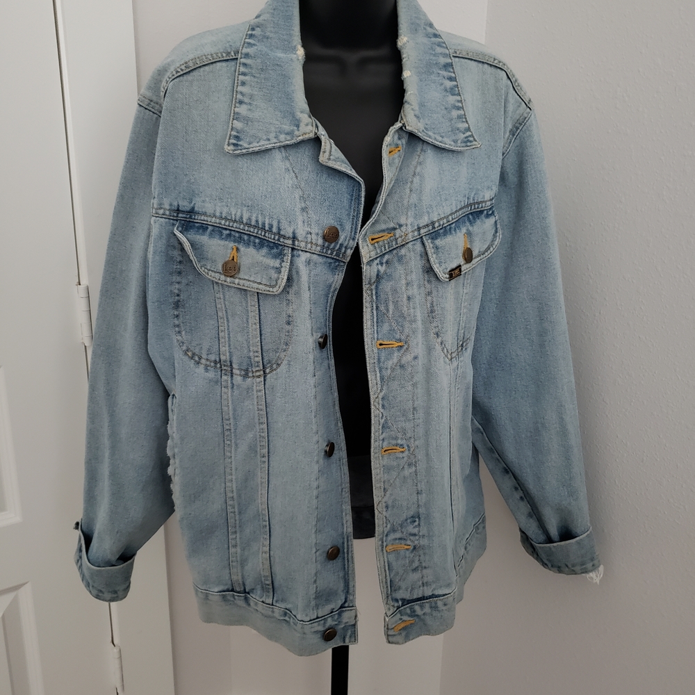 (EUC) Lee Vintage Ripped Denim Jacket (Men's Small)